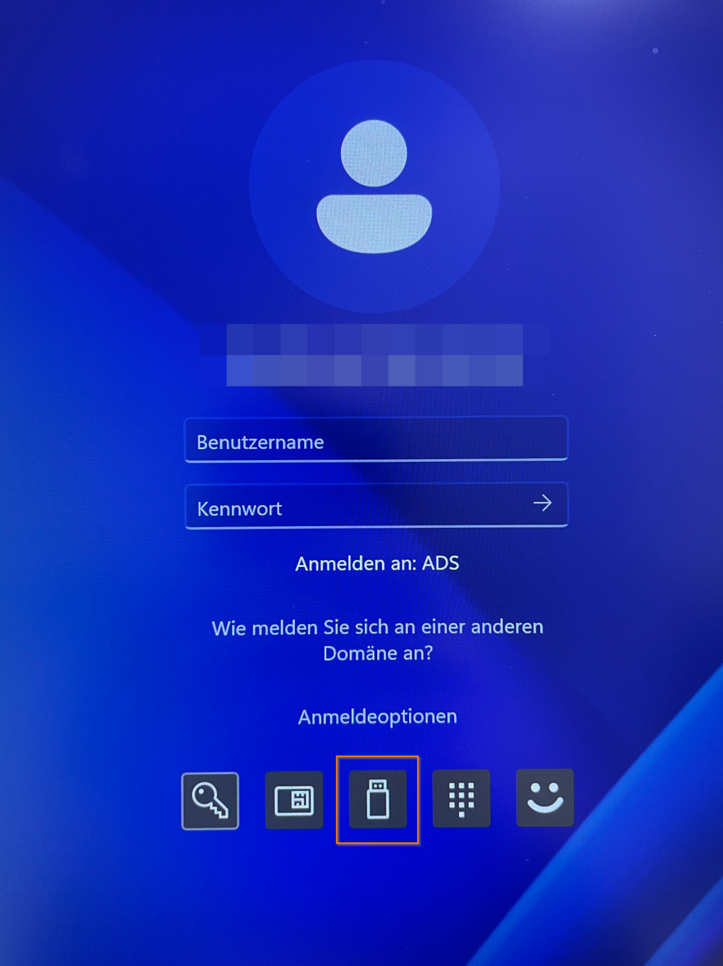 [Translate to Englisch:] Yubikey Rechner Schritt 2 Anmeldung 