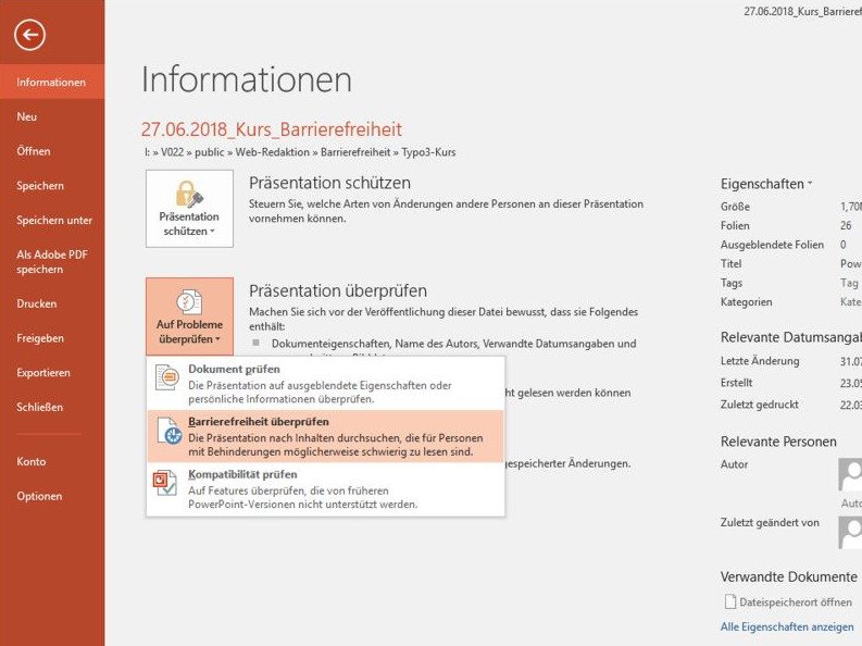 Screenshot des Dialogs &bdquo;Informationen&ldquo; von PowerPoint. In der linken Liste ist der Eintrag &bdquo;Informationen&ldquo; markiert, mittig ist &bdquo;Auf Probleme &uuml;berpr&uuml;fen&ldquo; aktiviert, im Untermen&uuml; wird &bdquo;Barrierefreiheit pr&uuml;fen&ldquo; (farblich markiert) gew&auml;hlt